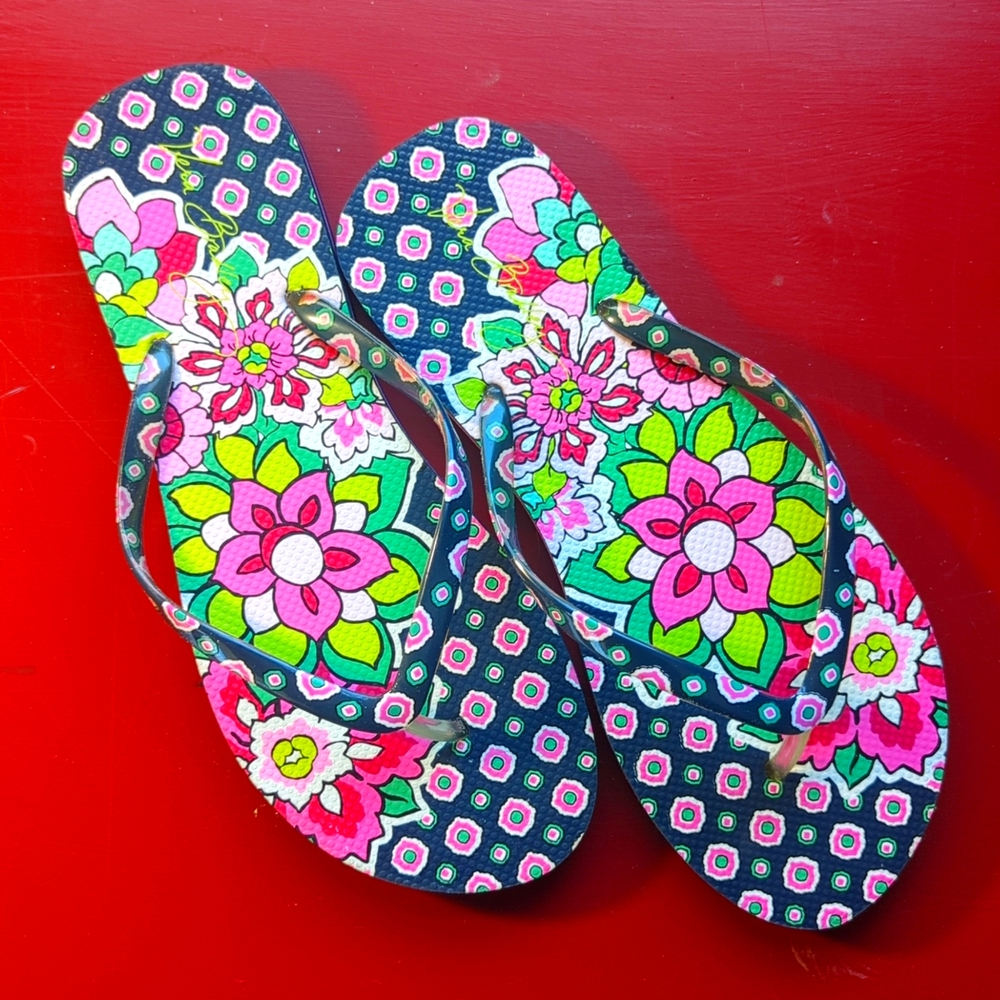Vera Bradley (RETIRED) Flip Flops 9/10